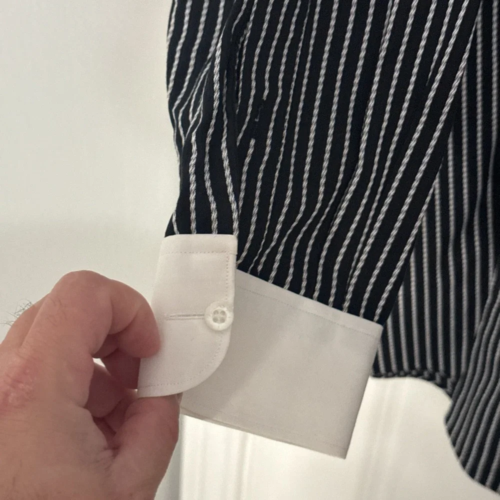 Men's Black and White Striped Shirt - Picture 4 of 9